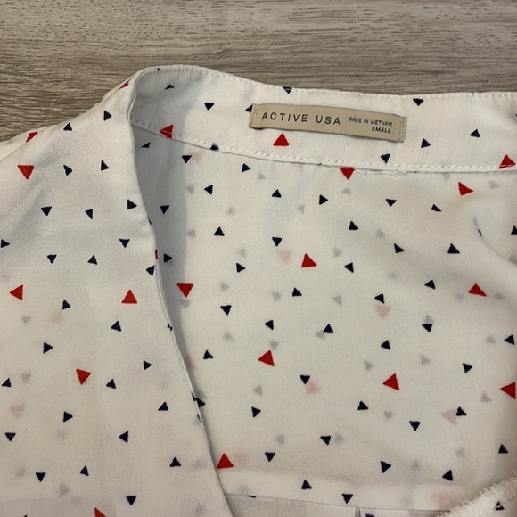 Active USA White with Red & Blue Triangles Long Sleeve or Button Up 3/4 Sleeve S - Picture 8 of 16